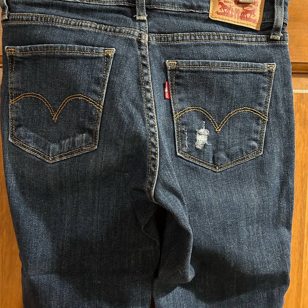 Levi Strauss 711 Skinny Stretch Distressed Jeans